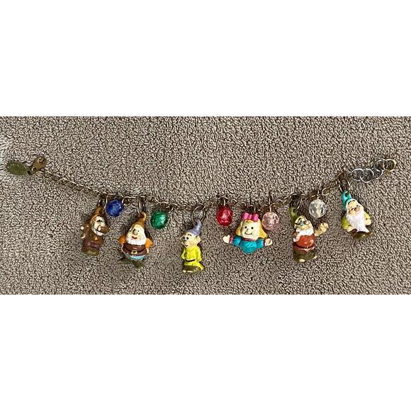 VINTAGE 1980s Disney Applause Antique Snow White Dwarfs Resin Charm Bracelet - Picture 1 of 11